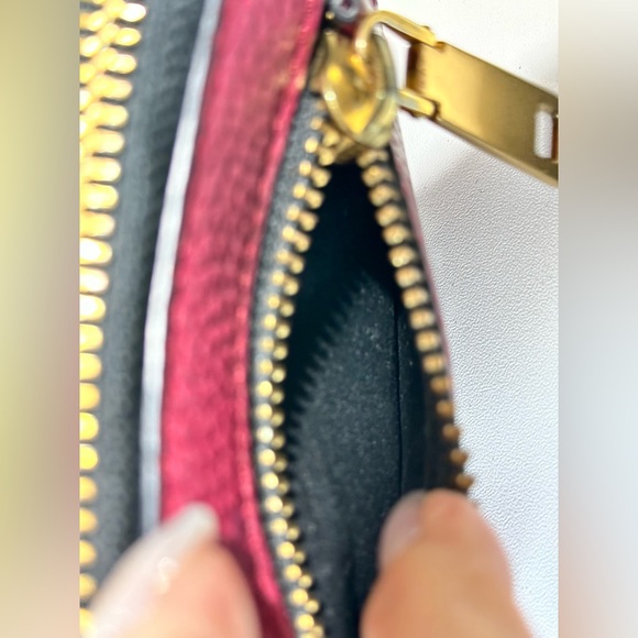 MARC JACOBS Gothan City Continental Leather Bifold Wallet Perfect Conditions. - Picture 9 of 16